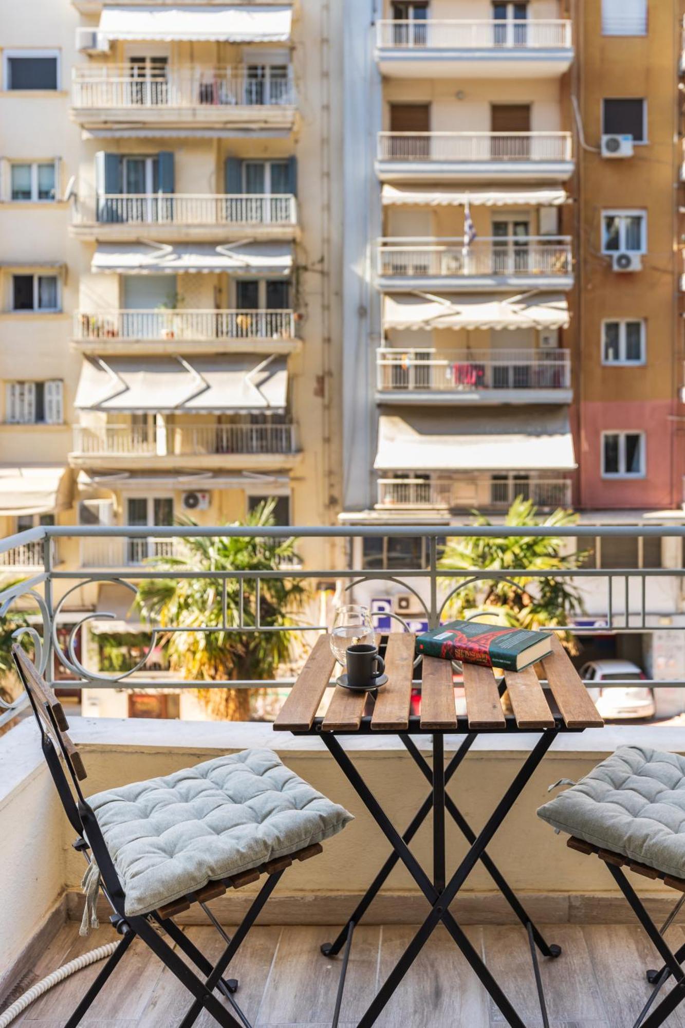 Tropical & Faces By Nest Appartement Thessaloniki Buitenkant foto